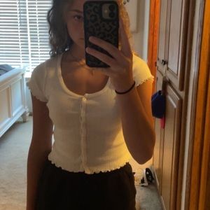 Brandy Melville/John Galt white button up t-shirt size Small